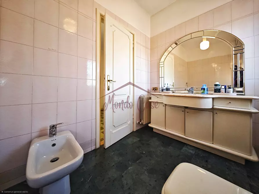 Immagine 51 di Attico in vendita  in Viale Eugenio Chiesa 21 a Massa