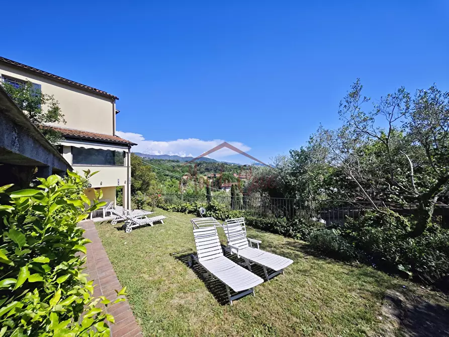 Immagine 11 di Villa in vendita  in Via Canalburo 66 A a Sarzana