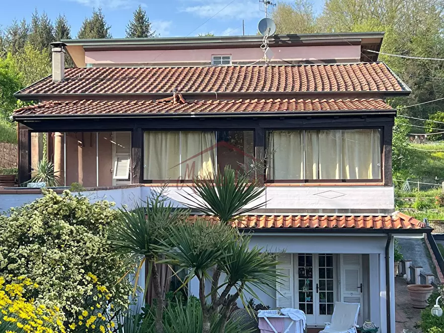Immagine 4 di Casa bifamiliare in vendita  a Fivizzano