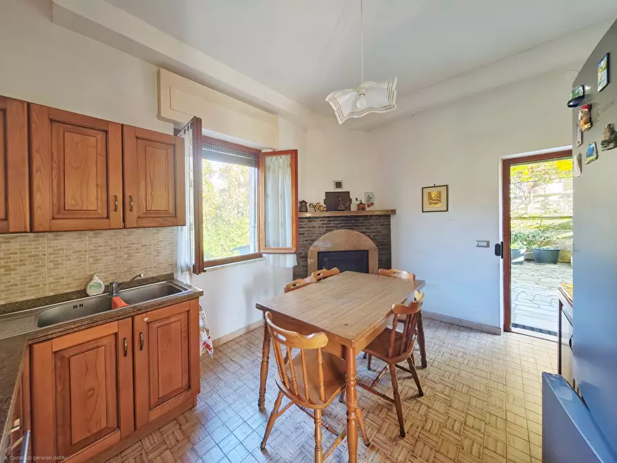 Immagine 7 di Casa indipendente in vendita  in Via della Grillaia 5 a Ortonovo