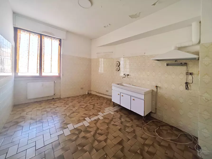 Immagine 10 di Bilocale in vendita  in Stradone D'Oria 120 a La Spezia