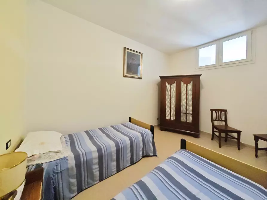 Immagine 17 di Trilocale in vendita  in Via Guerrieri 1 a Licciana Nardi