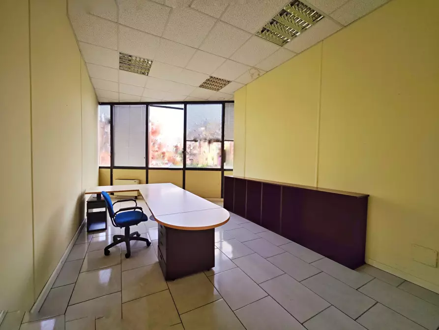 Immagine 19 di Ufficio in vendita  in Via Brigata Partigiana Ugo Muccini 92 a Sarzana