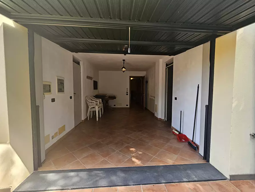 Immagine 48 di Villa in vendita  a Sarzana