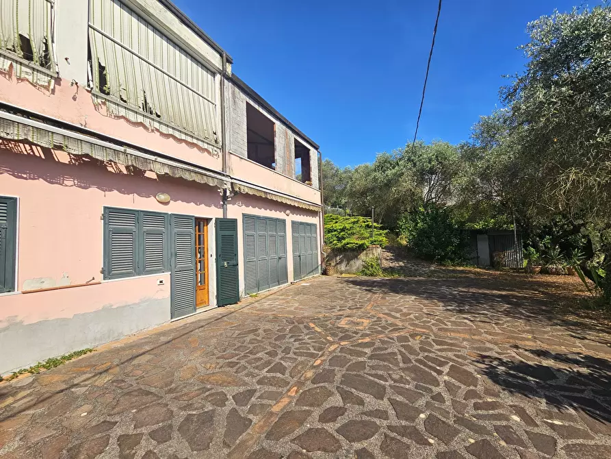 Immagine 37 di Villa in vendita  in Via dei Molini 202 a Sarzana