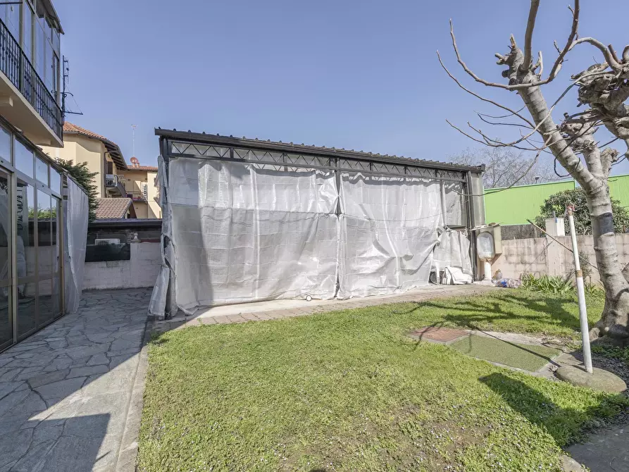 Immagine 36 di Villa in vendita  in Via Lucento 68 a Torino