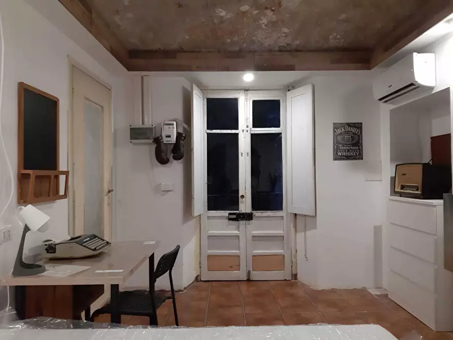 Immagine 8 di Bilocale in vendita  in Via San Giuseppe Benedetto Cottolengo 19 a Torino