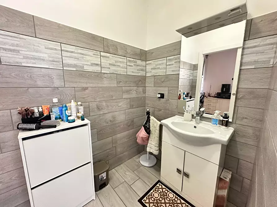 Immagine 14 di Bilocale in vendita  in Via Giulia di Barolo 22 a Torino