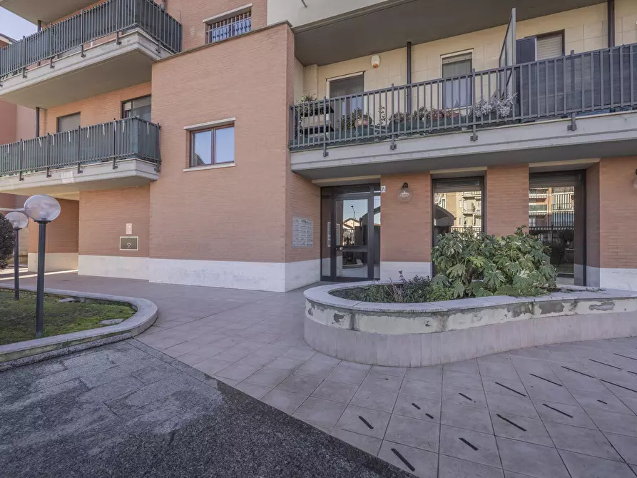 Immagine 3 di Quadrilocale in vendita  in Via Alfonso Badini Confalonieri 47 a Torino