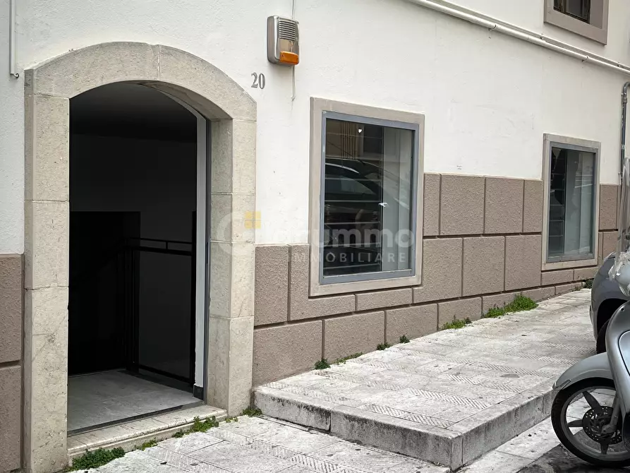 Immagine 2 di Locale commerciale in affitto  in Via Orazio Petruccelli 20 a Potenza