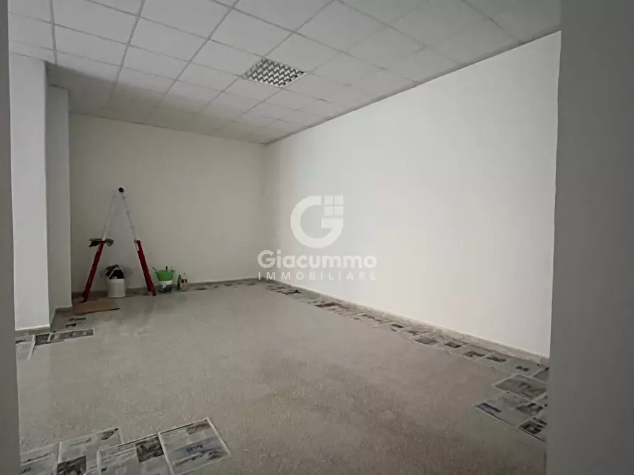 Immagine 8 di Locale commerciale in vendita  in Via Carlo Armellini 6 a Potenza