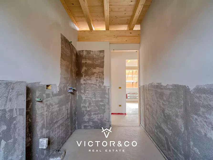 Immagine 5 di Villa in vendita  in Via Isonzo 6 a Oleggio
