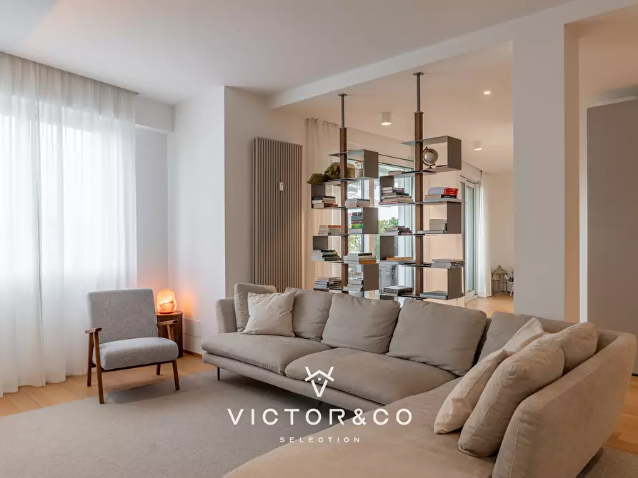 Immagine 6 di Attico in vendita  a Novara