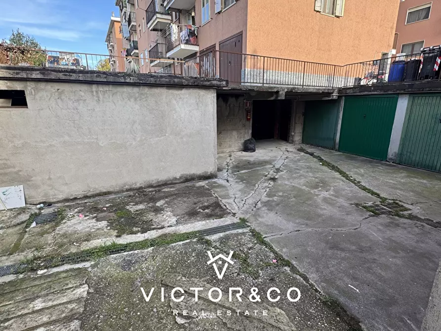 Immagine 16 di Garage in vendita  in Via Sforzesca sn a Novara