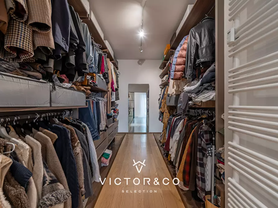 Immagine 27 di Attico in vendita  a Novara