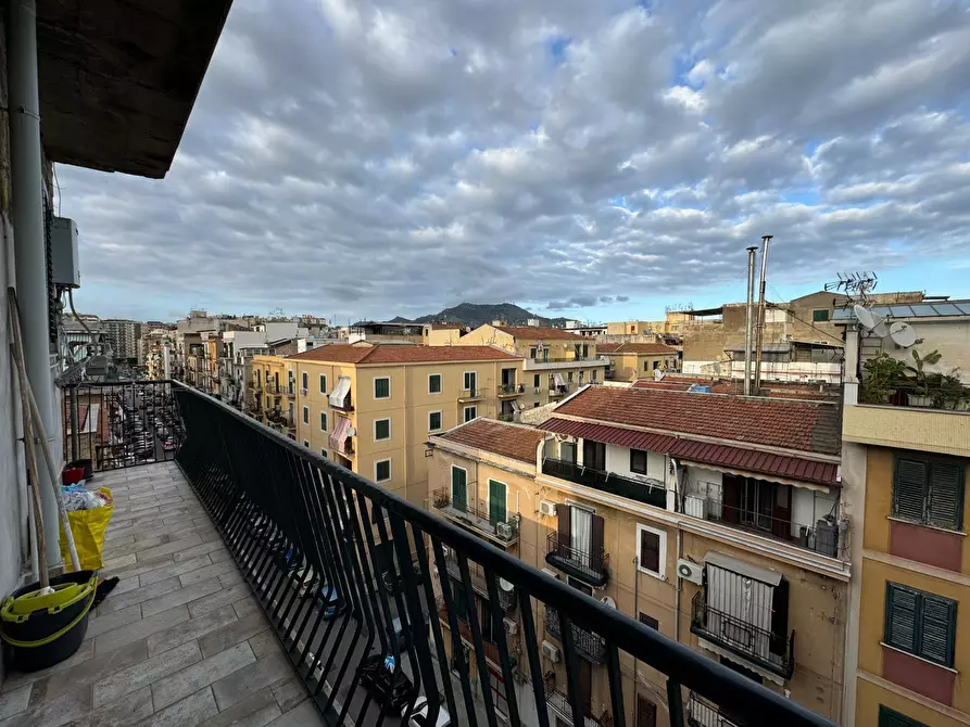 Immagine 3 di Trilocale in affitto  in Via Domenico Lancia di Brolo a Palermo