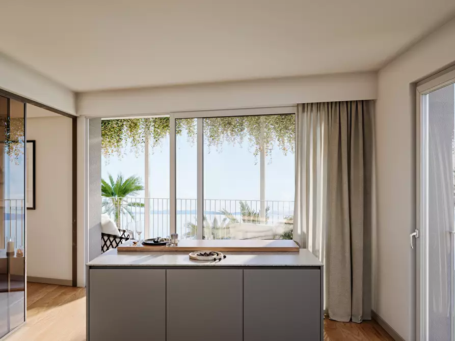 Immagine 4 di Bilocale in vendita  in Via Vesco 39 a San Remo