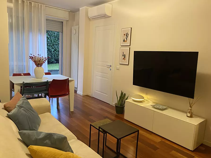 Immagine 11 di Bilocale in vendita  in Via Terracina 1 a Milano