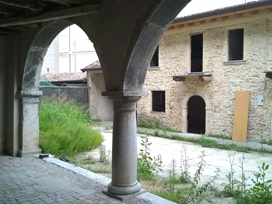 Immagine 11 di Rustico / casale in vendita  in Via Montini a Preseglie