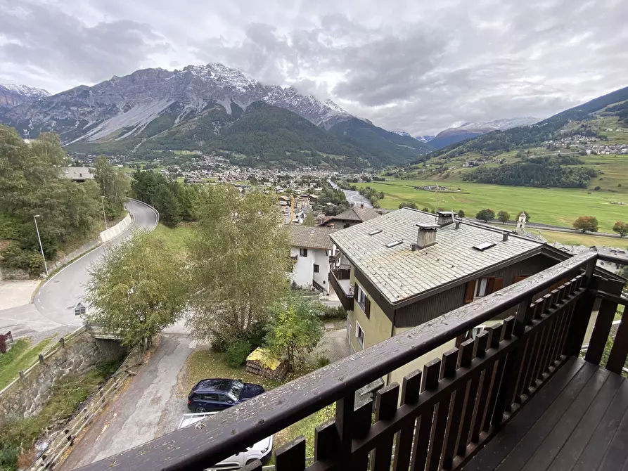 Immagine 16 di Quadrilocale in vendita  in Via al Forte 9 a Valdisotto