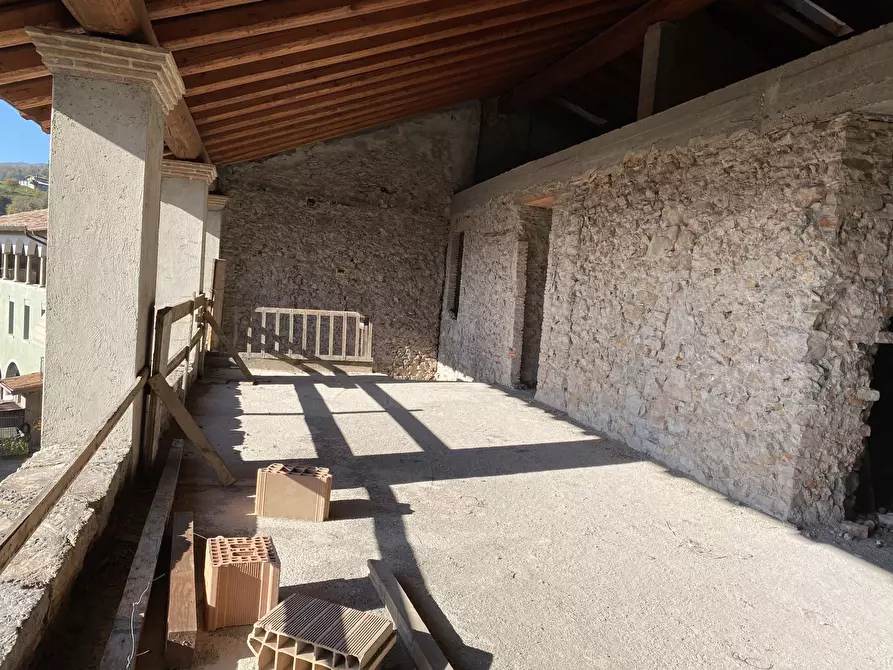 Immagine 46 di Rustico / casale in vendita  in Via Montini a Preseglie