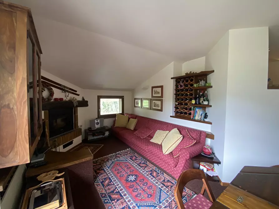 Immagine 8 di Quadrilocale in vendita  in Via al Forte 9 a Valdisotto