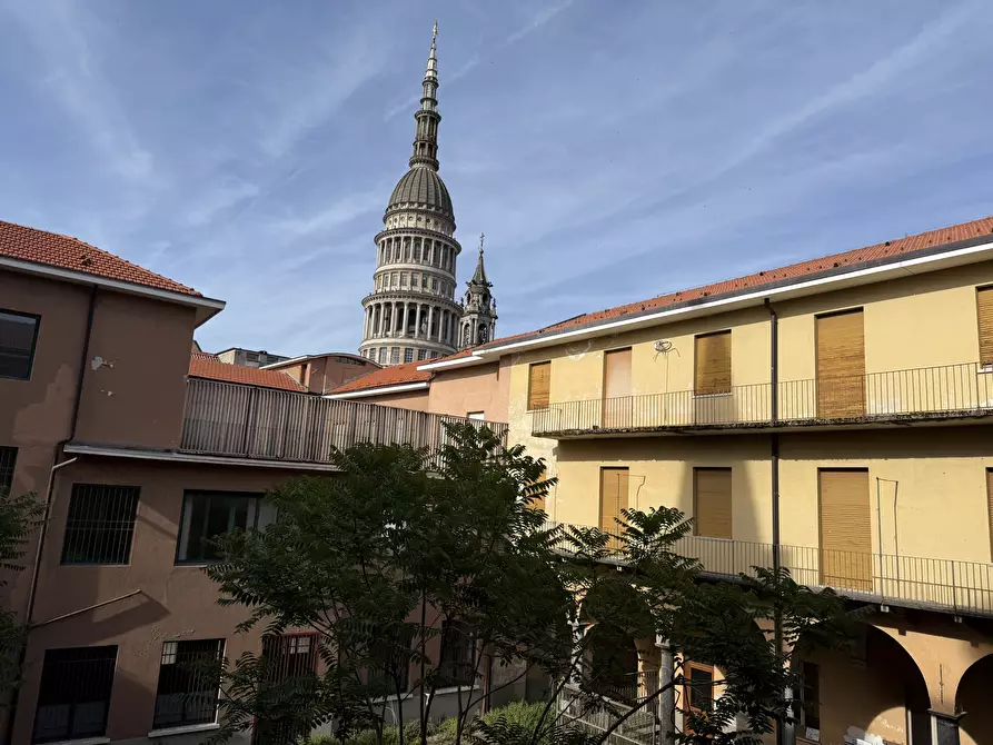Immagine 4 di Palazzo in vendita  in Via San Gaudenzio 11 a Novara