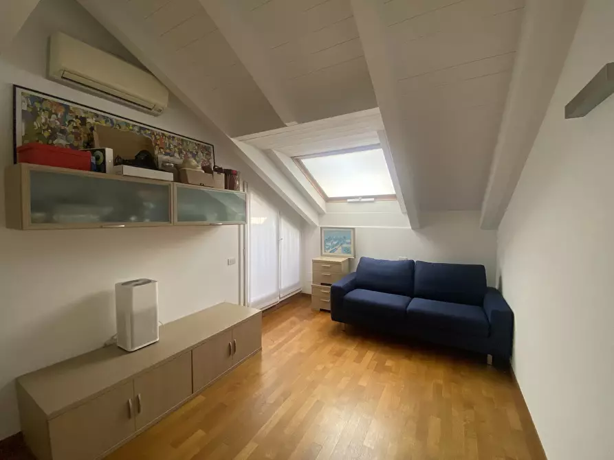 Immagine 38 di Trilocale in vendita  in Via Catalani 1 a Monza