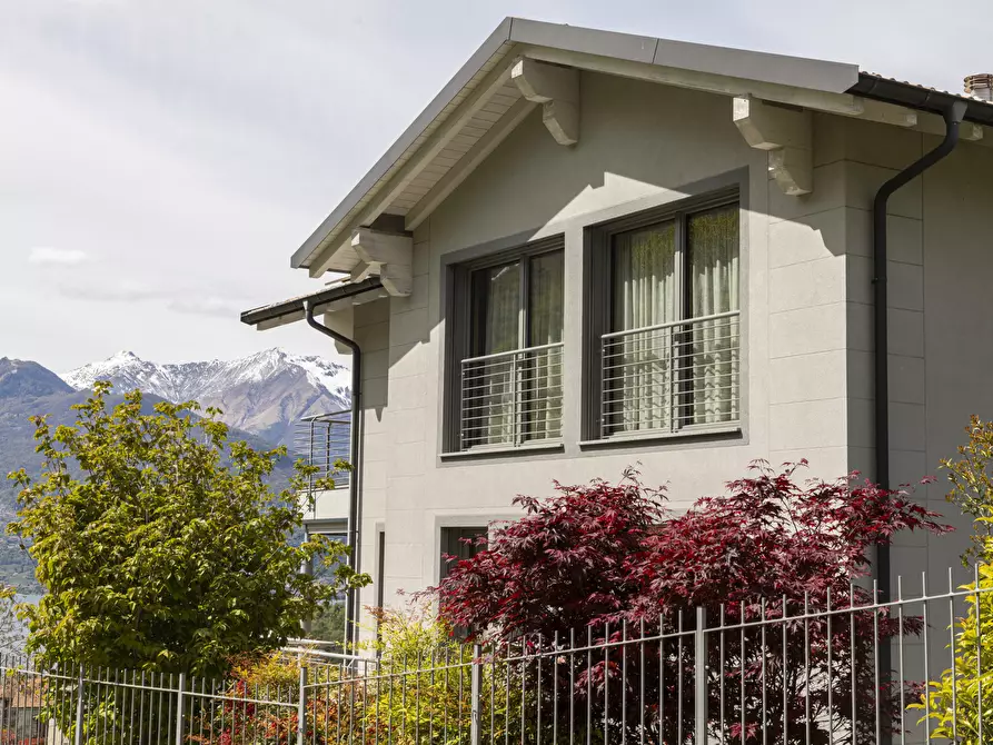 Immagine 16 di Villa in vendita  in Via Colombèe 11 a Colico