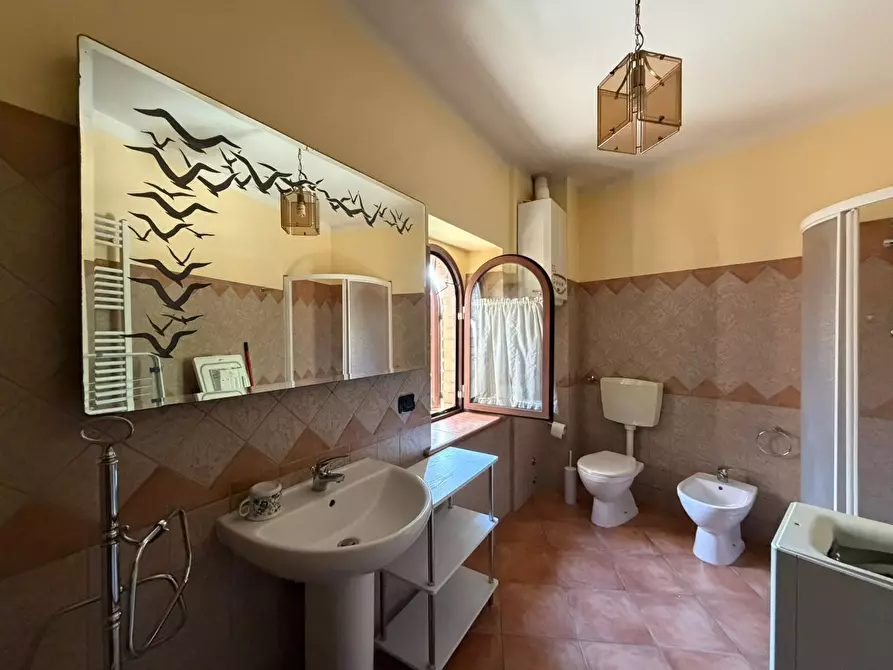 Immagine 14 di Bilocale in affitto  a Varano De' Melegari