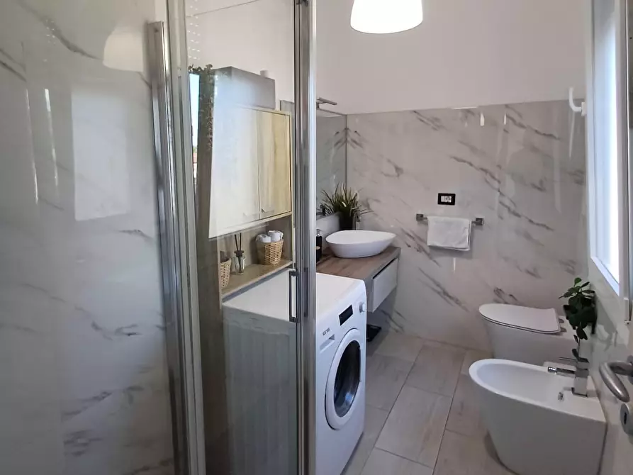 Immagine 28 di Trilocale in vendita  a Medesano