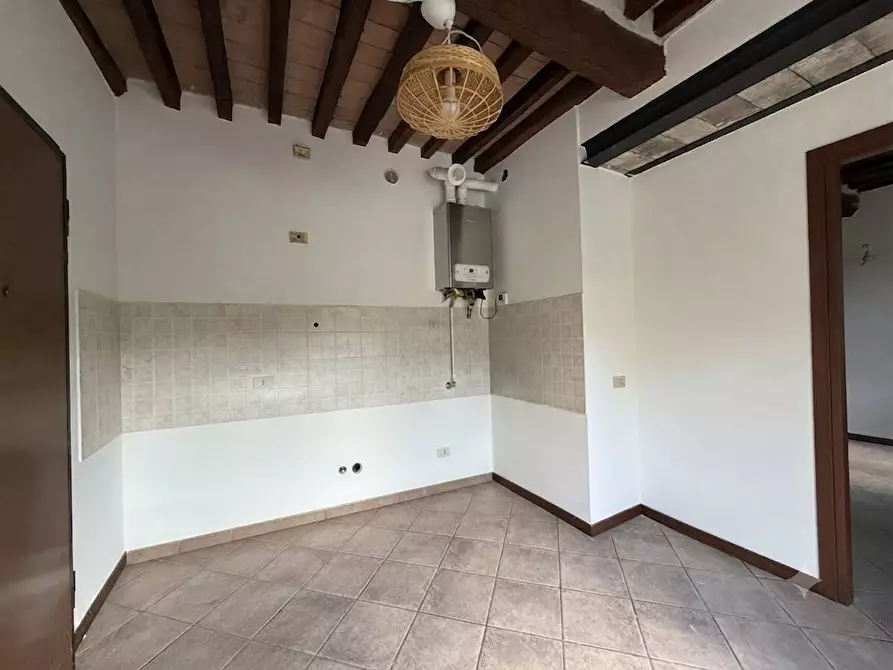 Immagine 5 di Appartamento in vendita  a Medesano