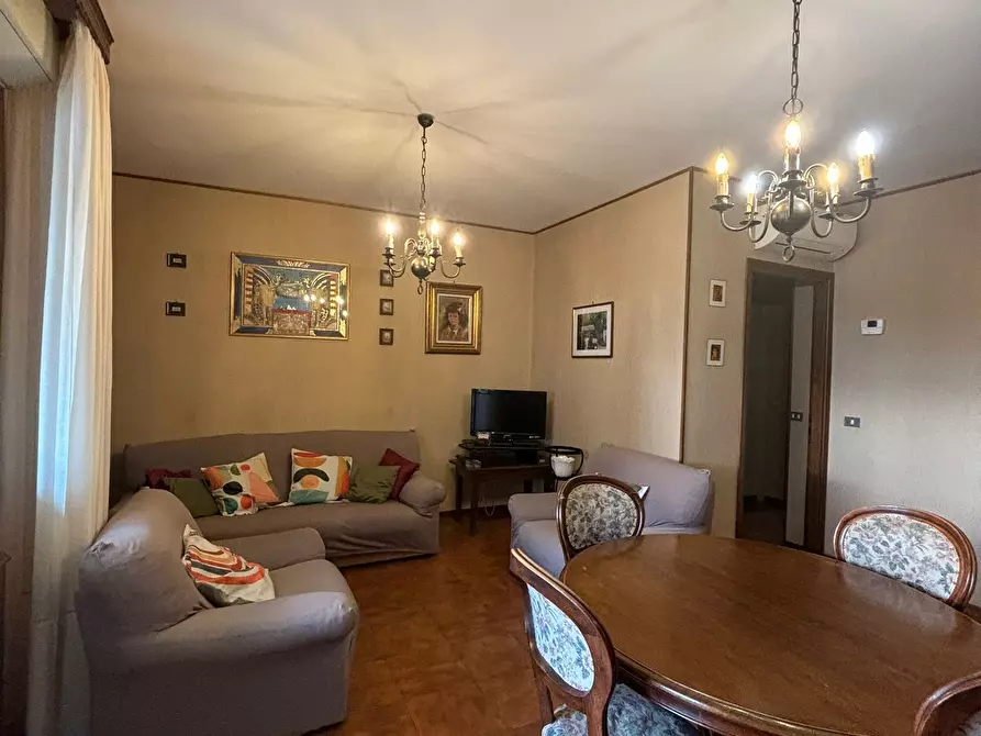 Immagine 3 di Trilocale in affitto  a Fornovo Di Taro