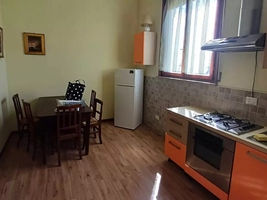 Immagine 11 di Bilocale in affitto  a Parma