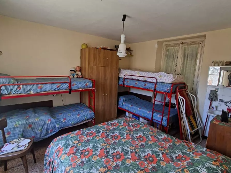 Immagine 19 di Casa indipendente in vendita  a Bore