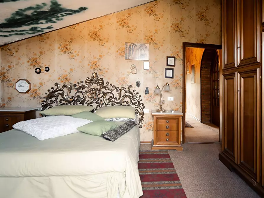 Immagine 22 di Quadrilocale in vendita  a Medesano