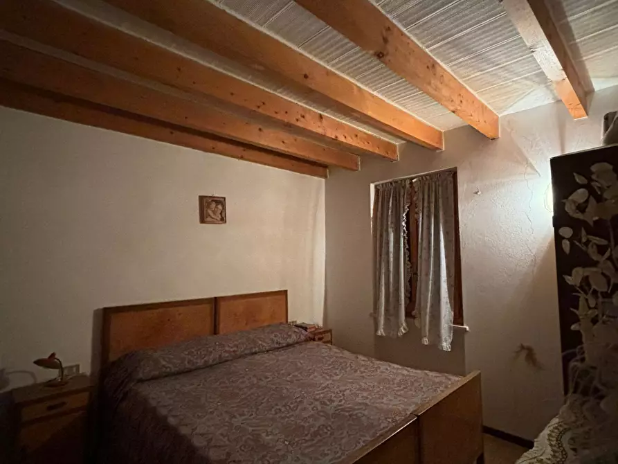 Immagine 18 di Porzione di casa in vendita  a Terenzo