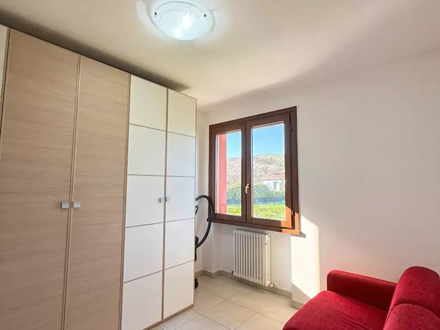 Immagine 17 di Quadrilocale in vendita  a Varano De' Melegari