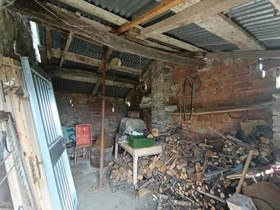 Immagine 10 di Casa indipendente in vendita  a Bore