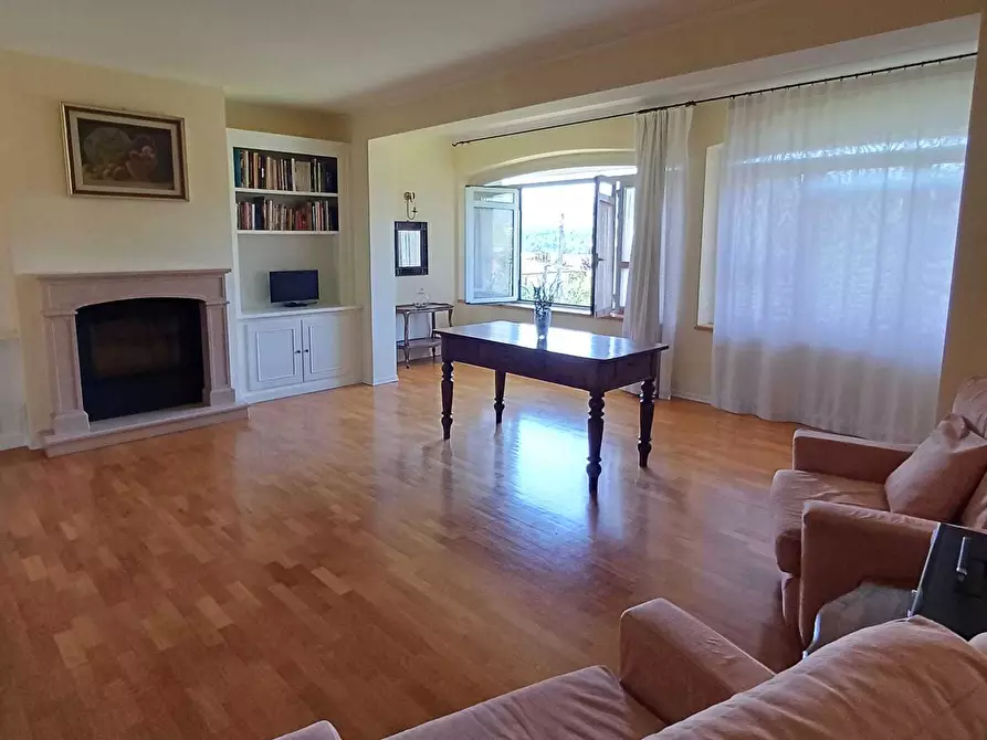 Immagine 8 di Casa bifamiliare in vendita  a Varano De' Melegari