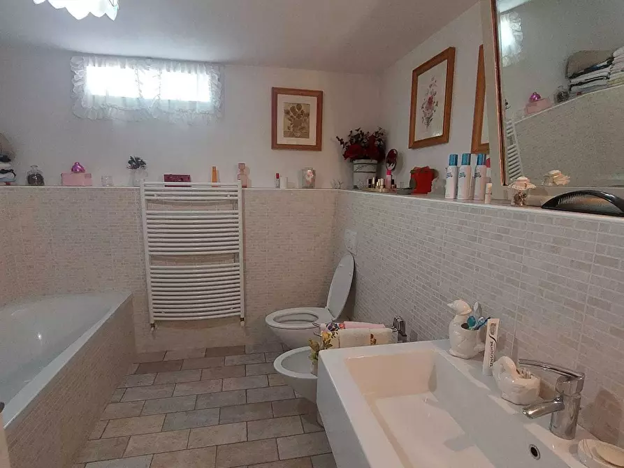 Immagine 51 di Villa in vendita  a Fornovo Di Taro