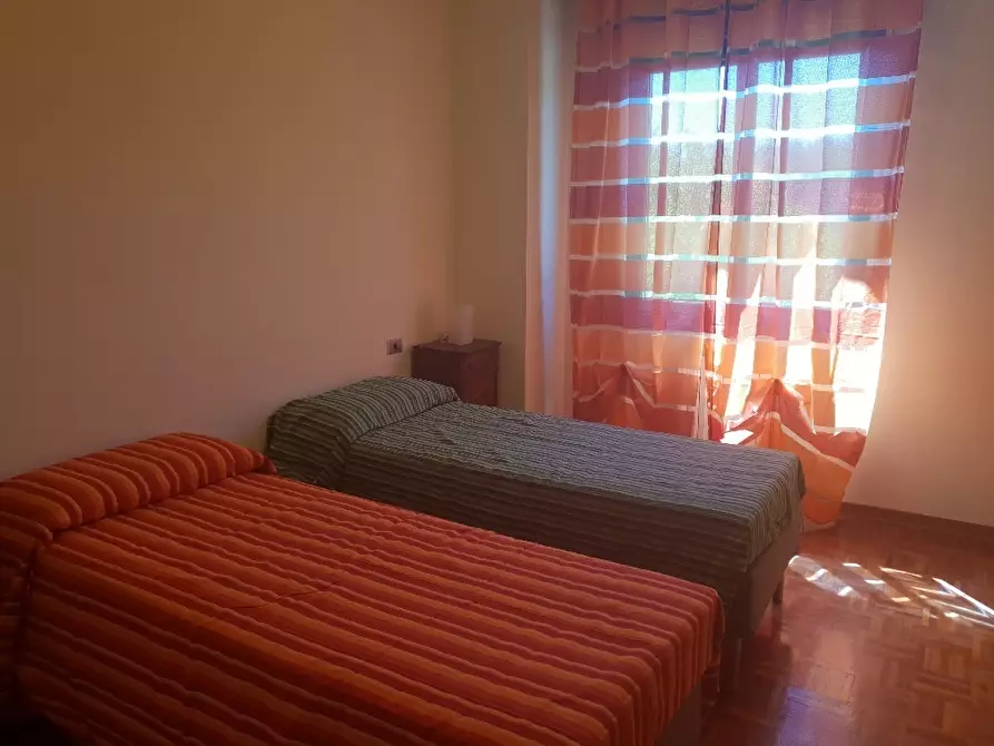 Immagine 17 di Quadrilocale in affitto  a Varano De' Melegari