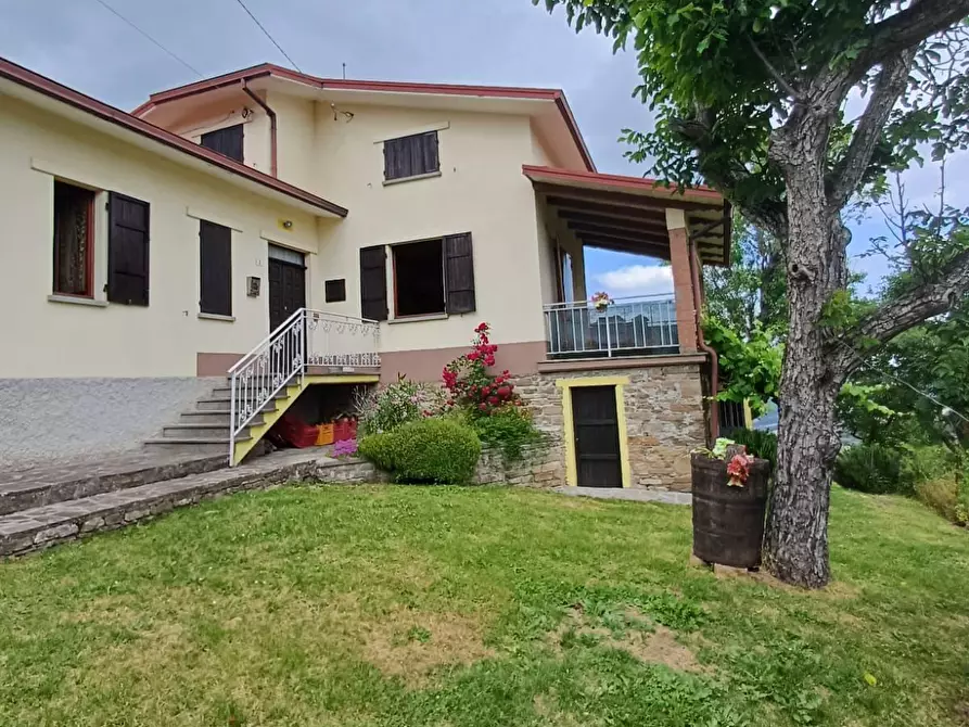 Immagine 3 di Casa indipendente in vendita  a Valmozzola