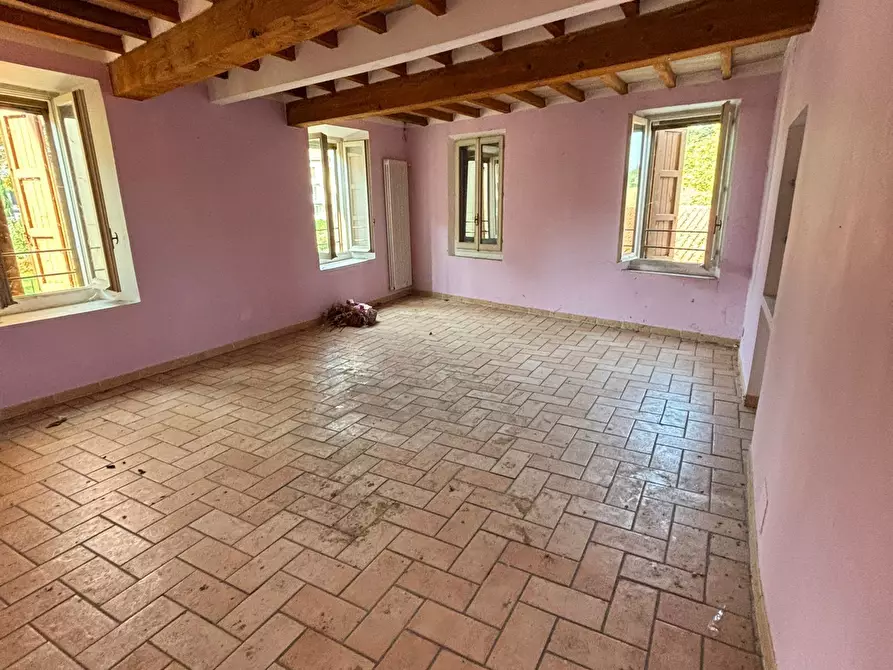 Immagine 12 di Quadrilocale in vendita  a Fornovo Di Taro