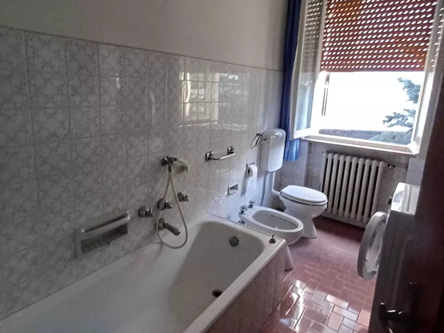 Immagine 29 di Casa bifamiliare in vendita  a Fornovo Di Taro