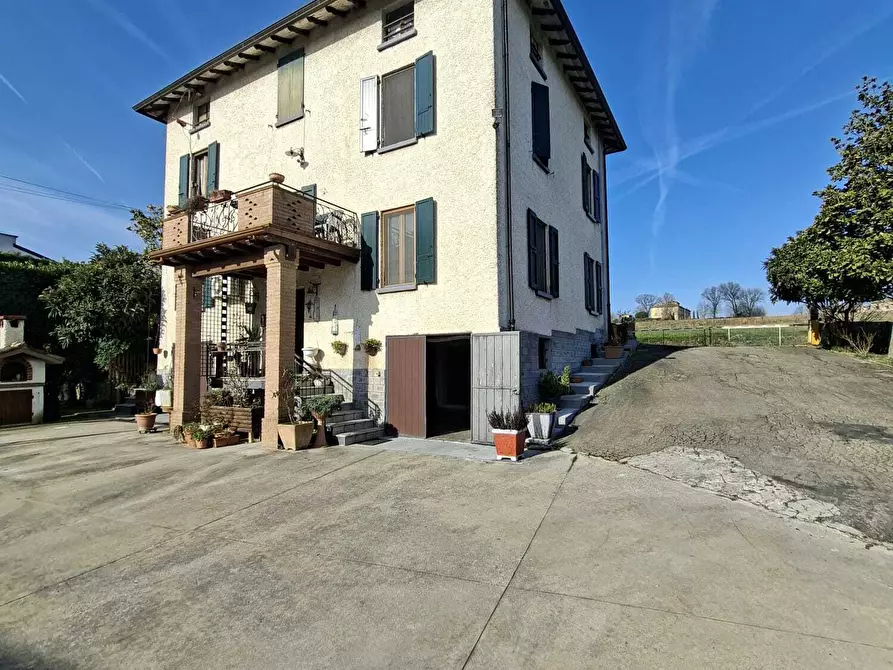 Immagine 1 di Casa bifamiliare in vendita  a Salsomaggiore Terme