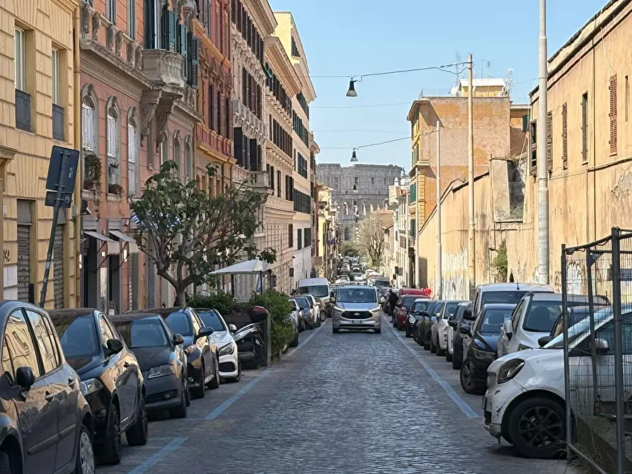 Immagine 23 di Trilocale in affitto  in Via di San Giovanni in Laterano 276 a Roma