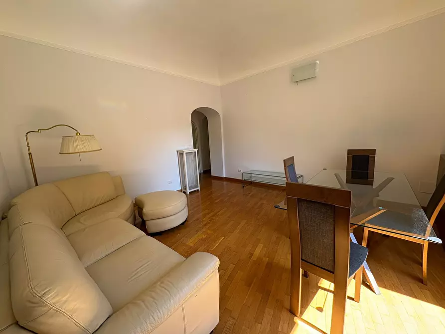 Immagine 12 di Trilocale in affitto  in Via di San Giovanni in Laterano 276 a Roma