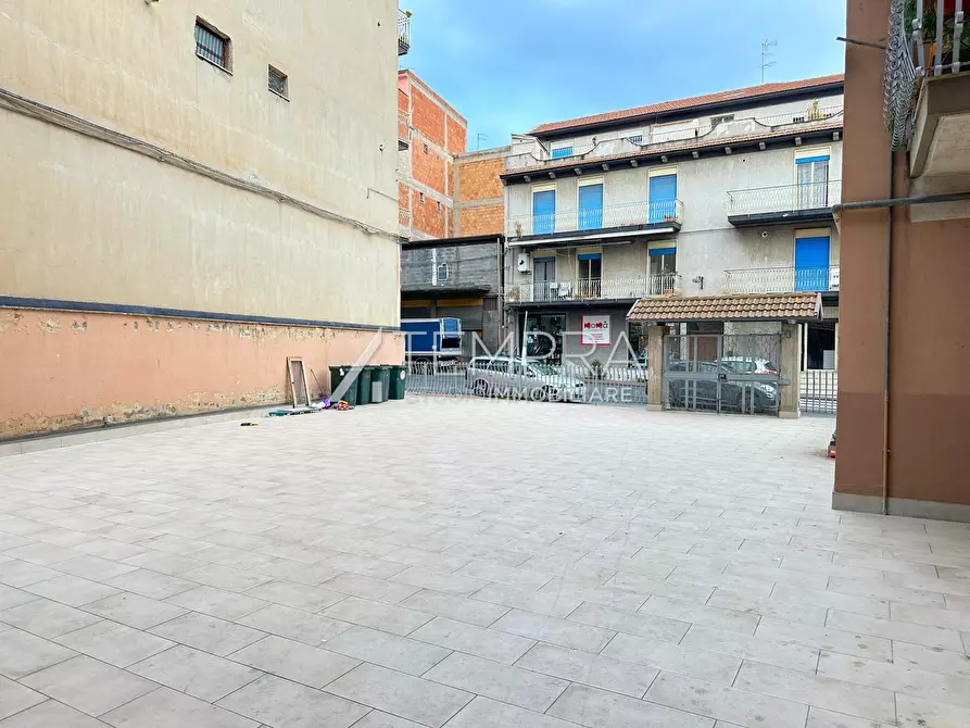 Immagine 3 di Appartamento in vendita  a Adrano