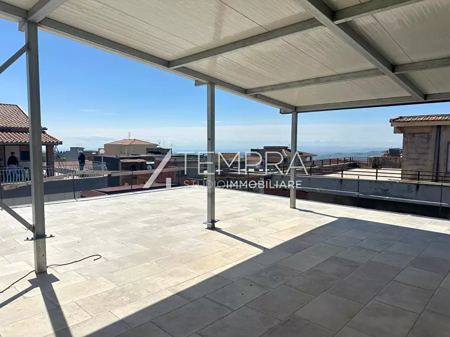 Immagine 26 di Appartamento in vendita  a Adrano